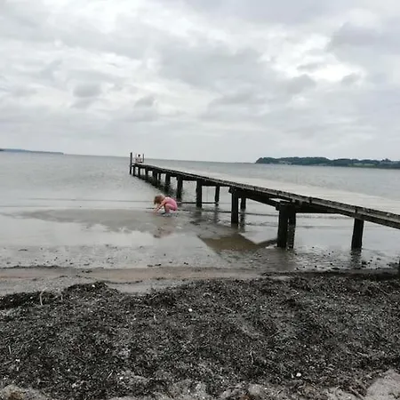 Apartament Strandlejlighed Med Havudsigt *